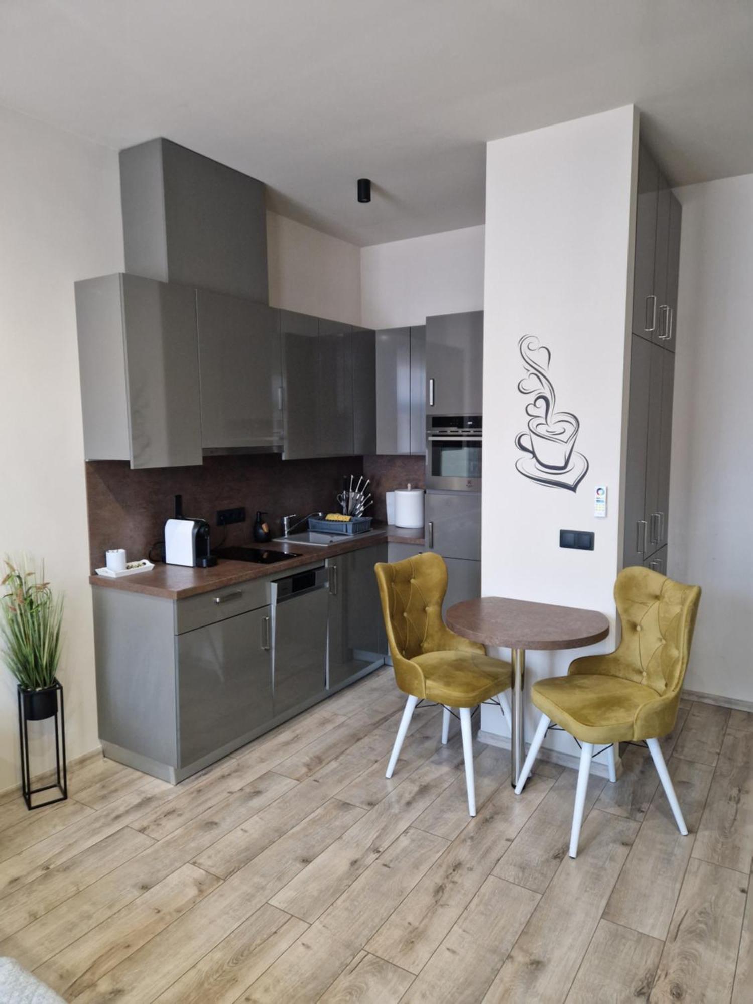 Silver Dawn Apartments Szeged Quarto foto